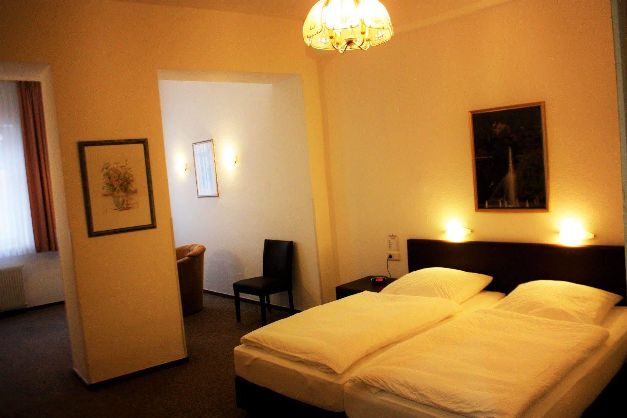 Hotel Zum Anker Andernach Exteriör bild