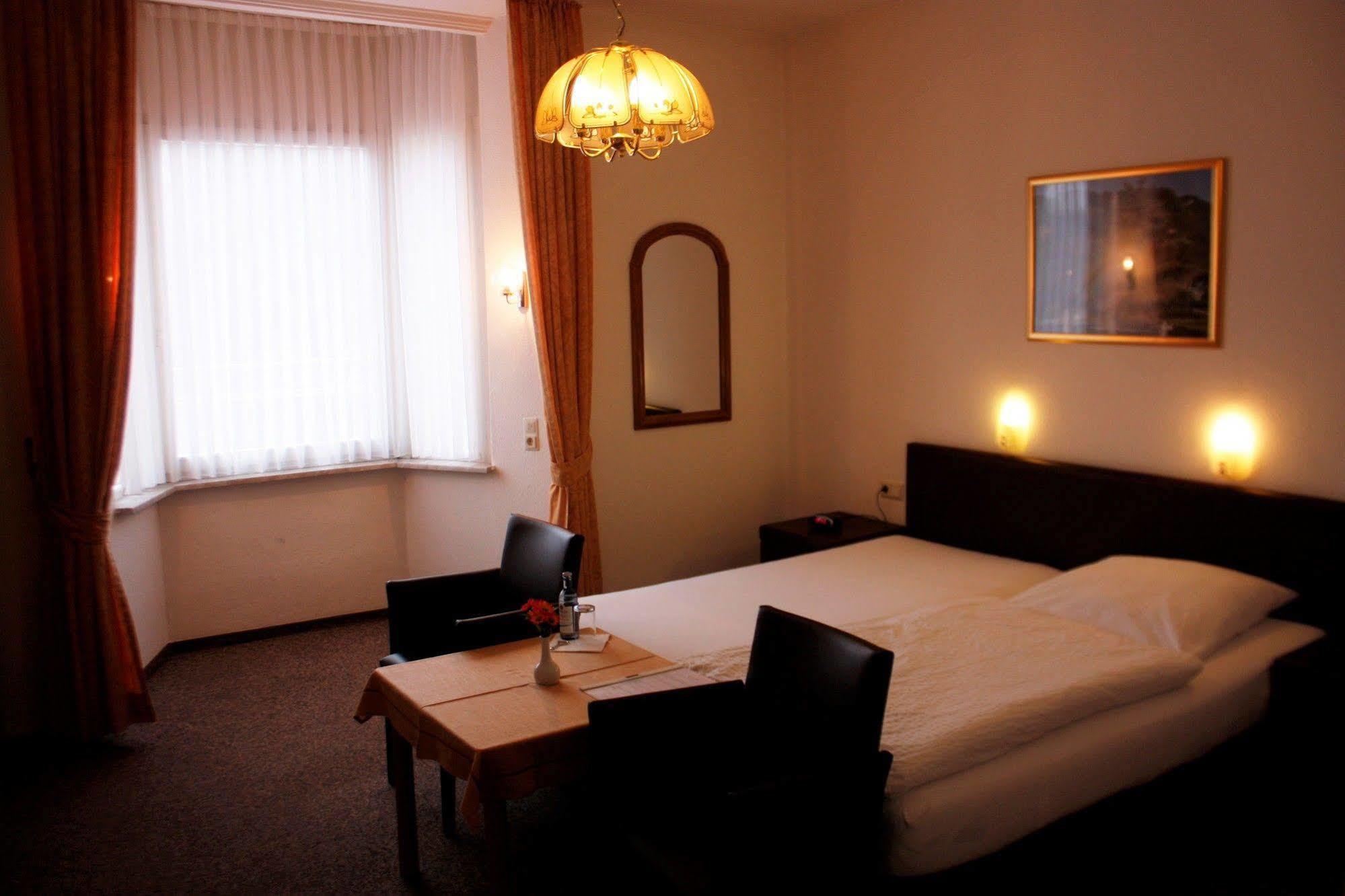 Hotel Zum Anker Andernach Exteriör bild